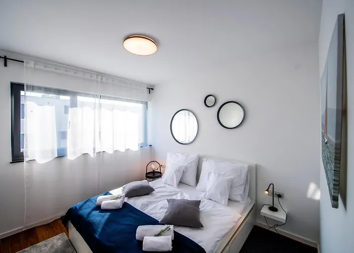Crystal Apartment